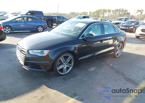 2015 Audi A3 1.8T Premium z USA, uszkodzony, nr VIN WAUCCGFF5F1115170